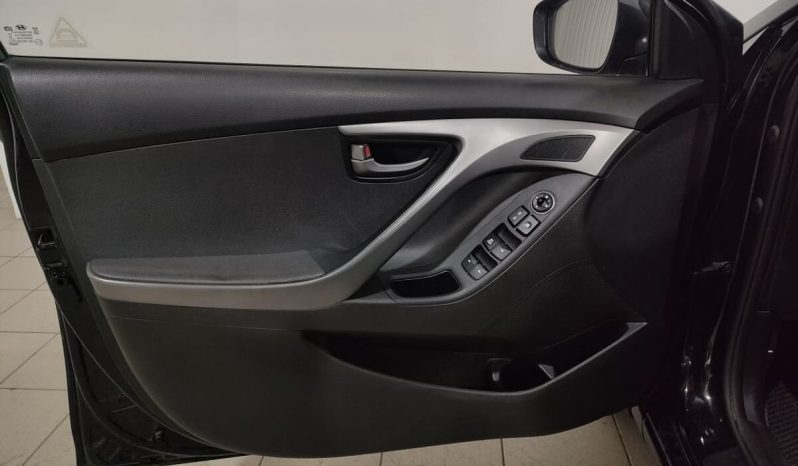 Hyundai Elantra, 2015 full