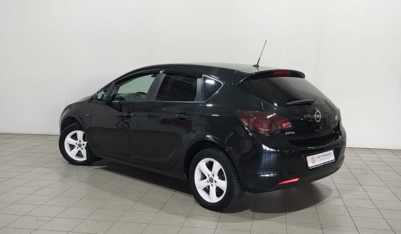 Opel Astra, 2012 full