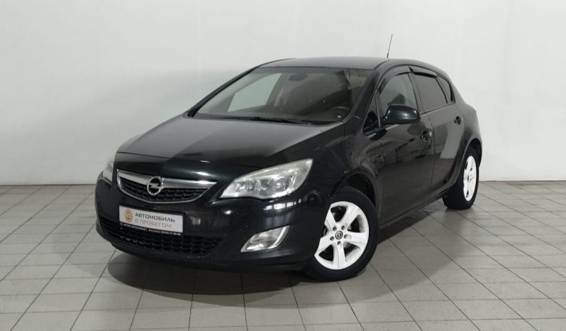 Opel Astra, 2012 full