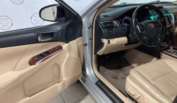 Toyota Camry, 2012 full