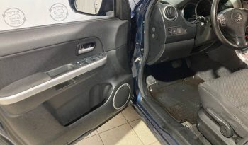 Suzuki Grand Vitara, 2011 full