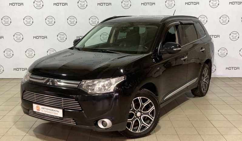 Mitsubishi Outlander, 2013 full